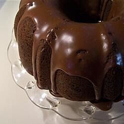 Bundt Cake Glaze Recipe, Chocolate Bundt Cake Glaze, Bundt Cake Glaze, Cake Glaze, Chocolate Glaze Recipes, Glaze For Cake, Chocolate Bundt, Cake Mug, Chocolate Bundt Cake