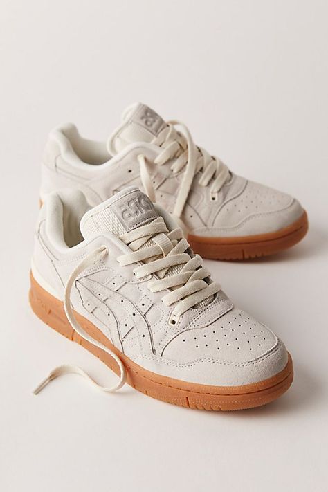 Asics EX89 Sneakers Asics Ex89, Trainers Outfit, Fall Sneakers, Asics Sneakers, Vintage Sneakers, Cream Shoes, Casual Sneakers Women, Workout Shoes, Trending Sneakers