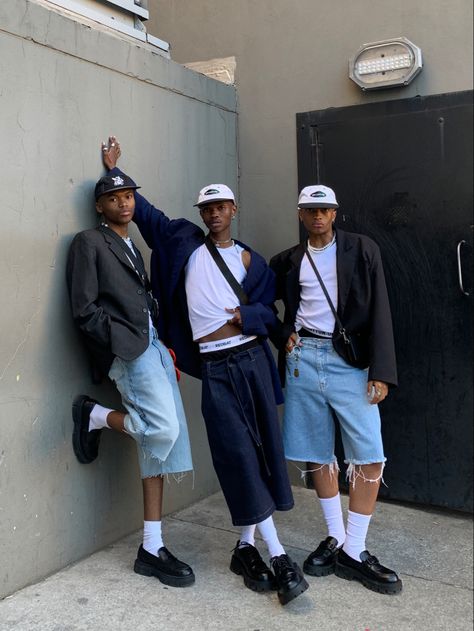 Loose Pants Men, Cargo Jeans Men, Black Cargo Jeans, Men Hipster, Looks Hip Hop, Jorts Y2k, Retro Hip Hop, Casual Denim Shorts, Flight Attendants