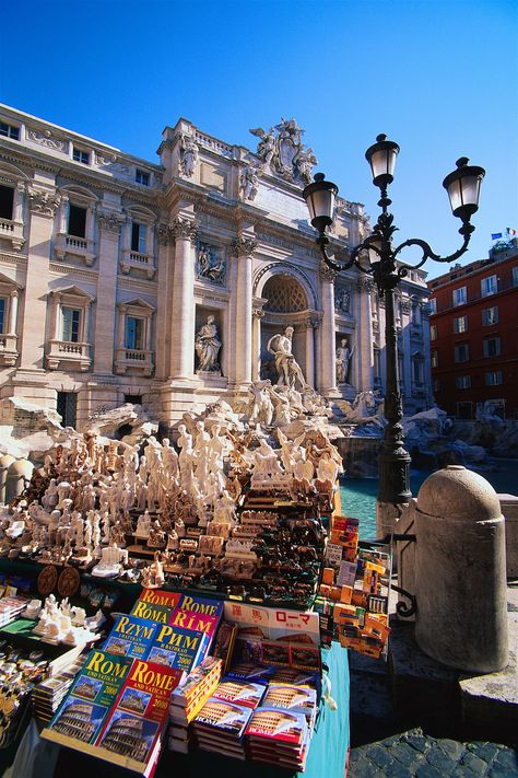 Rome Souvenirs, Italy Souvenirs, Rome Tourist, Famous Monuments, Tourist Sites, Trevi Fountain, Capture Memories, Amazing Travel, Travel Souvenirs