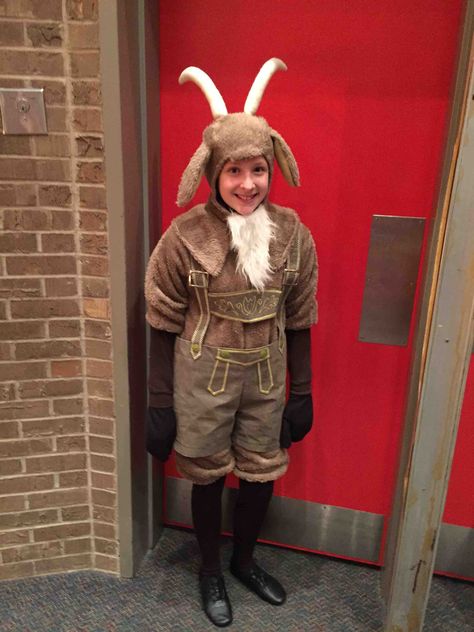 Billy Goat Costume, Goat Costume Diy, Goat Costume, Farm Animal Costumes, Sound Of Music Costumes, Faun Costume, Narnia Costumes, Theatre Crafts, Billy Goats Gruff