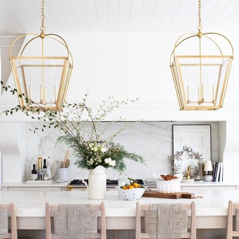 Monika Hibbs Home Store on Instagram: "We love to add winter greens to bring life & festive scents into the home. And looks beautiful within all your holiday decor! #MHhomestore" Bria Hammel, Monika Hibbs, Southern Interior, Style Me Pretty Living, Rattan Table, Coastal Farmhouse, Southern Style, A Kitchen, Kitchen Inspirations