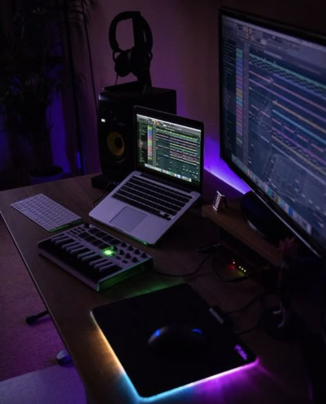 At Home Recording Studio Aesthetic, Music Setup Bedroom, Bedroom Studio Music, Music Studio Room Aesthetic, Monitor Aesthetic, Vocal Recording Studio, Music Studio Setup, Bedroom Music Studio, Music Studio Aesthetic