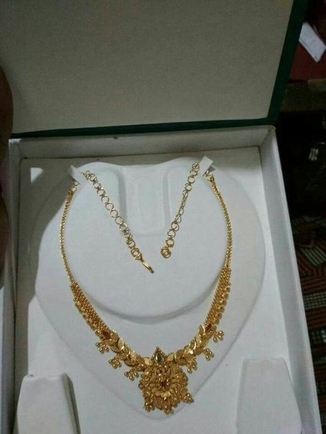 #PlainGoldJewellery Short Gold Necklace In 20 Grams, Necklace In 20 Grams Gold, 20grams Gold Necklace Indian, Gold Necklace Set 20 Grams, 20 Grams Gold Necklace Designs, 20grams Gold Necklace Designs, Plain Necklace, Plane Necklace, Simple Necklace Designs