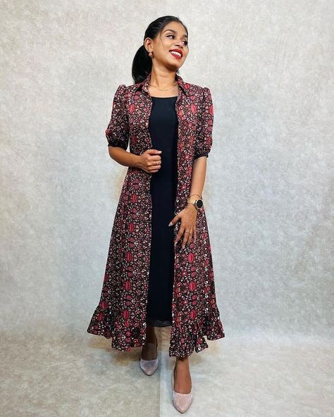 *Price :- 880/- Free Shipping* *size :- S , M , L , XL , XXL , XXXL  * *Parenting New Traditional Collection    🧶🧶🧶* *Design Name - #jacket_with_aline* *Fabric* - Cotton Swiss strip jacket with aline kurti *-Kurti fabric: Heavy American creape *💯  % Best Quality* *UNIQUE AS YOU 🧶* *READY FULL STOCK* Churidar With Jacket, Jacket Pattern Kurti, Aline Kurti Design, Jacket Kurti, Trendy Kurtis, Jacket Style Kurti, Georgette Kurtis, Simple Frock, Kurti With Jacket