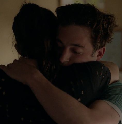 fiona and lip gallagher Lip And Fiona, Gallagher Aesthetic, Fiona Gallagher, Lip Gallagher, Allen White, Jeremy Allen White, Working Class, Movies Showing, Tv Shows