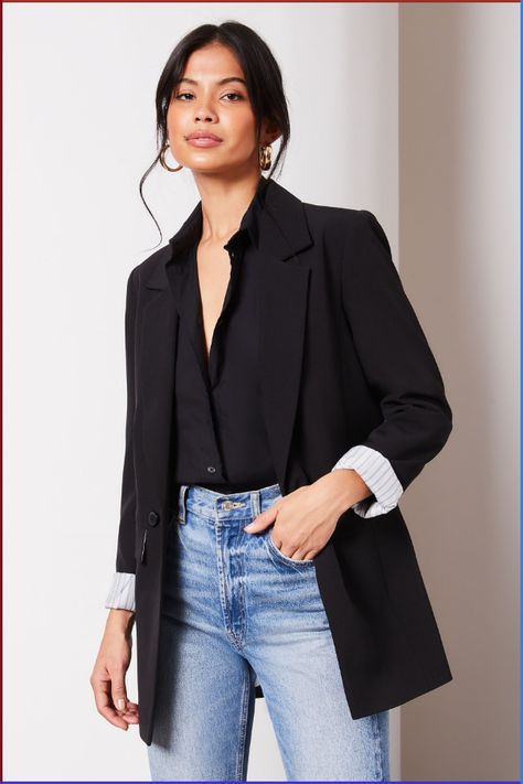 Tailored Blazers For Women, Black Blazer Looks For Women, How To Style Black Blazer, Black Blazer Outfit Women, Jeans And Blazer Outfit Classy, Black Jacket Outfit Women, Blazer Jacket Outfits, Blazer Women Outfit, Blazer And Jeans Outfit Women