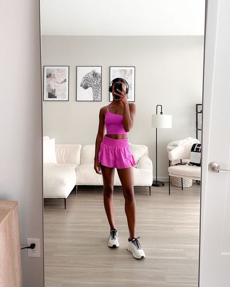 Shorts Athleisure Outfit, Shorts Workout Outfit, Prepster Style, Outfit Running, Trendy Outfits Inspiration, Summer Workout Outfits, Class Outfits, Athleisure Outfit, Outfits Athletic