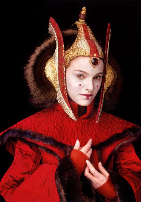 SW Queen Amidala headdress 2 Amidala Makeup, Queen Amadala, Queen Padme Amidala, Disfraz Star Wars, Queen Padme, Eiko Ishioka, Amidala Star Wars, Arte Pulp, Star Wars Padme