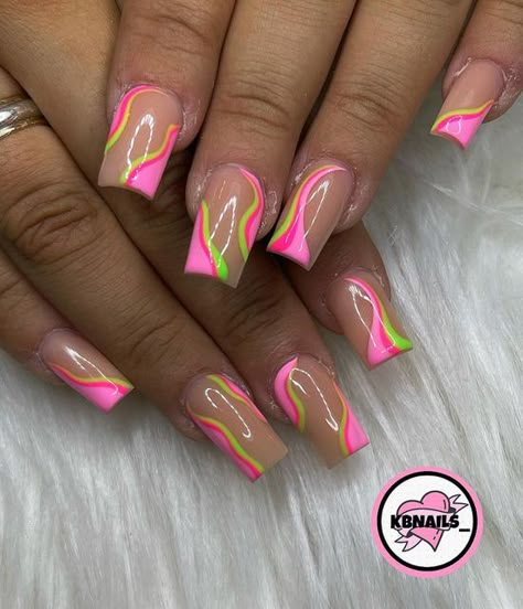 Neon Pink Square Acrylic Nails, Lime Green And Pink Outfit, Pink Green Nails Design, Green And Pink Nails Acrylic, Green And Pink Acrylic Nails, Pink And Green Nails Acrylic, Pink And Lime Green Nails, Pink And Green Acrylic Nails, Hot Pink And Green Nails