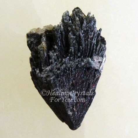 Black Kyanite Black Kyanite Meaning, Kyanite Meaning, Align Chakras, Colors Meaning, Release Energy, Best Healing Crystals, Black Kyanite, Agate Meaning, Healing Crystals For You