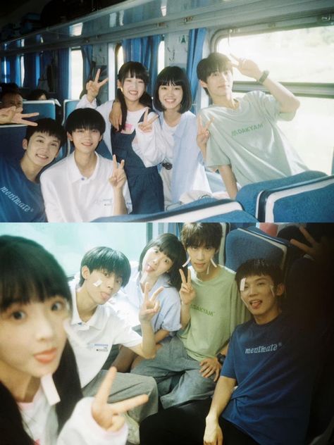 “When I Fly Towards You” (2023) ⭐️ Zhou Yi Ran, Zhang Miao Yi, Jiang Zhi Nan, Bian Tian Yang, Guo Zhe 🤩 The Best Friends group 💖 Behind the Scenes Zhang Miao Yi, Friends Group Photo, High School Romance, Watch Korean Drama, 사진 촬영 포즈, Friends Group, Best Dramas, Hidden Love, I Luv U