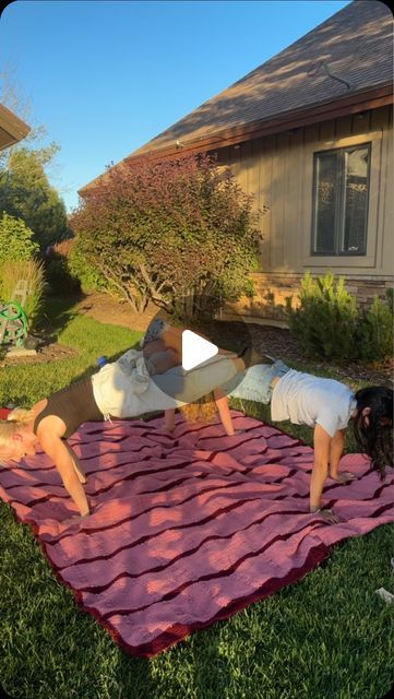 rebekah bean ripley on Instagram: "Did this challenge with my best friends! It went better than expected😁

#bestfriends #3bestfriends #plankchallenge #plankchallenge #plank" Challenged To Do With Friends, Fun Fitness Games, 3 Best Friends, Best Friend Challenges, Vacation Meals, Challenges To Do, Plank Challenge, Friend Challenges, Workout Games