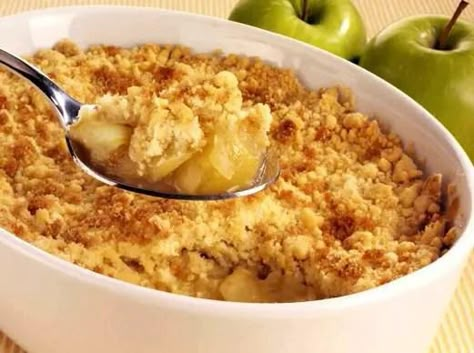 Blackberry Crumble, Apple Crumble Recipe, Sugar Apples, Thermomix Desserts, Crumble Recipe, Köstliche Desserts, Apple Crumble, Apple Crisp, Salted Butter