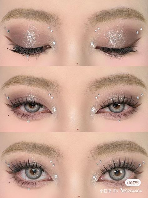 Festival Eye Gems, Eyeliner Gem Makeup, Jeweled Makeup Looks, Eye Make Up With Gems, Make Up With Strass Glitter, Rhinestone Face Makeup, Makeup Strass Eye, Strass Makeup Eyes, Face Gems Ideas