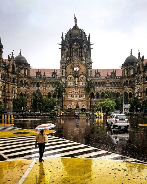 Chatrapati Shivaji Terminus Mumbai, Mumbai Street Photography, Mumbai Architecture, Mumbai Aesthetic, Mumbai Trip, Marine Drive Mumbai, Chhatrapati Shivaji Terminus, Bale Dance, Chatrapati Shivaji Maharaj