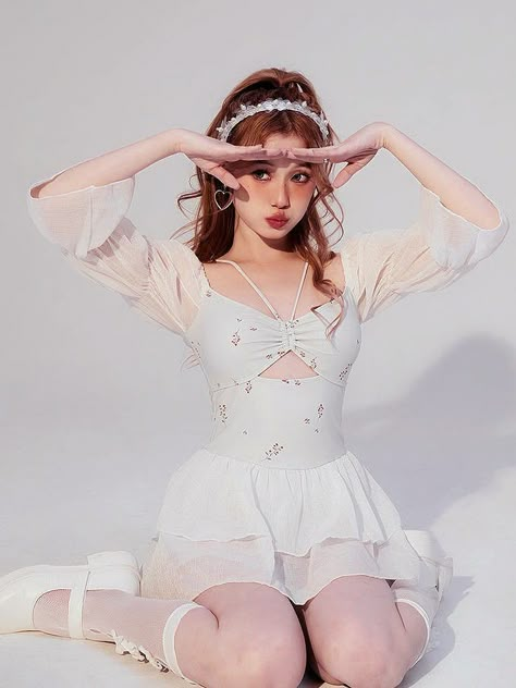 Soft Female Pose Reference, Anime Female Reference Pose, Anime Model Poses, Cute Poses Female, Bottom Pose Reference, Art Poses Cute, Mei Yan Outfits, Bunny Outfit Reference, Pose Reference Photo Woman