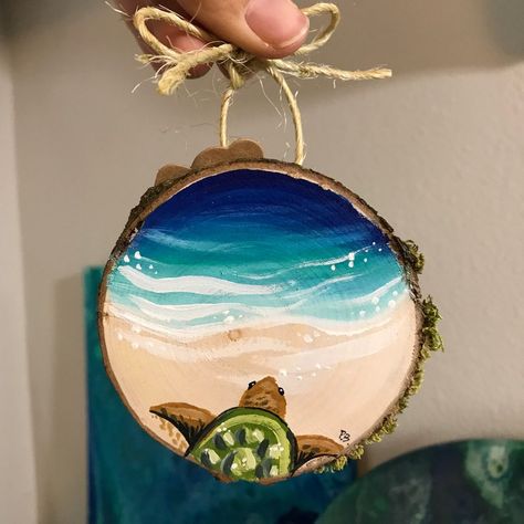 Wood Hand Painted Sea Turtle Beach Hawaii Florida California Mexico Puerto Rico Tropical Bahamas Caribbean Christmas Ornament - Etsy Canada Hand Painted Beach Ornaments, Drawings On Wood Slices, Acrylic Painting On Wood Ideas, Drawing On Wood Ideas, Relaxing Paintings, Wood Painting Ideas, Caribbean Christmas, Fripp Island, Wood Paintings