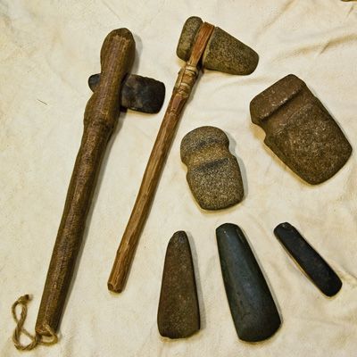 Ancient Artifacts Prehistoric, Native American Tools, Arrowheads Artifacts, Primitive Technology, Ancient Tools, Primitive Survival, Stone Tools, Indian Artifacts, Scalpel