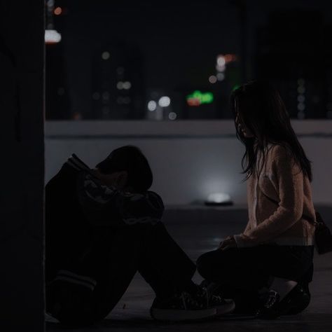 The Break Up, Distant Couple Aesthetic, Back Hug Aesthetic, Couple Arguing Dark Aesthetic, Kdrama Breakup, Crazy Couple Aesthetic, Breakup Aesthetics Dark, Save Me Kdrama, Kdrama Aesthetics