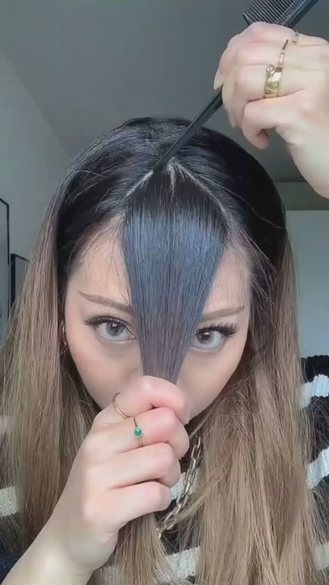 Long Curtain Bangs Short Hair Straight, How To Diy Curtain Bangs, Straight Haircut Ideas With Bangs, Aesthetic Haircuts Bangs, Different Curtain Bangs Styles, Curtain Bangs Video Tutorial, Haircuts For Medium Hair Curtain Bangs, How To Style Long Curtain Bangs Tutorial, Self Haircut Tutorial Long