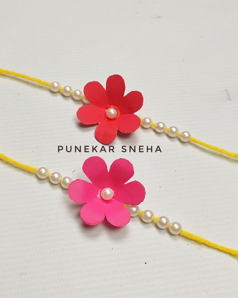 Handmade Rakhi Craft, Rakhi Paper Craft Ideas, Friendship Day Art And Craft, Hand Made Rakhi For School, Diy Friendship Bands For Kids, Rakshabandhan Activity For Kids, Paper Rakhi Making For Kids, Diy Rakhi For Kids, Rakhi Making For Kids Competition