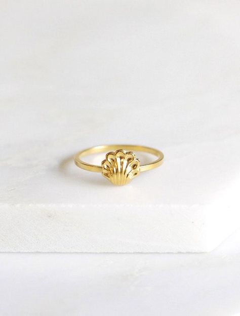 Seashell Ring, Beach Rings, Minimalist Bohemian, Shell Ring, Jewelry Dainty, Beach Boho, Summer Bracelets, Gold Ring Stack, Clam Shell