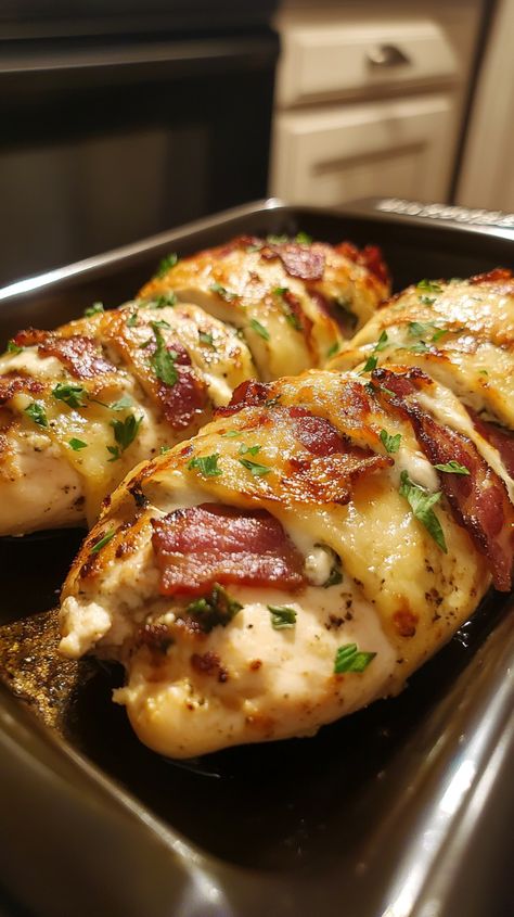 Bacon and Cream Cheese Stuffed Chicken Breast Chicken Bacon Cheese Recipes, Cream Cheese And Bacon Stuffed Chicken, Chicken Stuffed Recipes, Ham And Cheese Stuffed Chicken Breast, Rolled Stuffed Chicken Breast, Stuffed Chicken Breast Oven, Chicken Breast Appetizers, Chicken Breast Recipes Stuffed, Keto Stuffed Chicken Breast