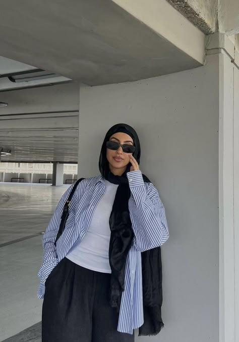 #fashion #fashionista #fashionable #fashionstyle #style #stylish #clothing #clothes #outfits #ootd #look #simple #minimalist #casual #basic #classic #chic #elegant #classy #hijab #hijabfashion #blouse #fall #fallfashion #fallstyle #spring #sunglasses #top #pants #photography #aesthetic Abaya Pics, Modest Fashion Ideas, Hijab Outfit Summer, Hijab Trend, Modest Outfits Muslim, Outfits Muslim, Hijab Fashion Summer, Estilo Hijab, Modest Casual Outfits