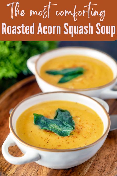 Soups Fall, Soup For Fall, Acorn Squash Soup, Roasted Acorn Squash, Acorn Squash Recipes, Fall Soup, Squash Soup Recipe, Roasted Onions, Fall Soups