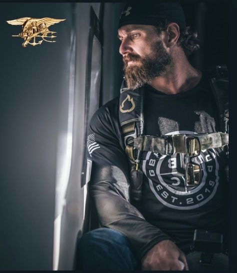 Navy Seal Loadout, Navy Seals Tattoo, Dj Shipley Navy Seal, Dj Shipley, Hot Navy Seals, Navy Seal Tattoos, Special Forces Gear, Us Navy Seals, Ghost Recon