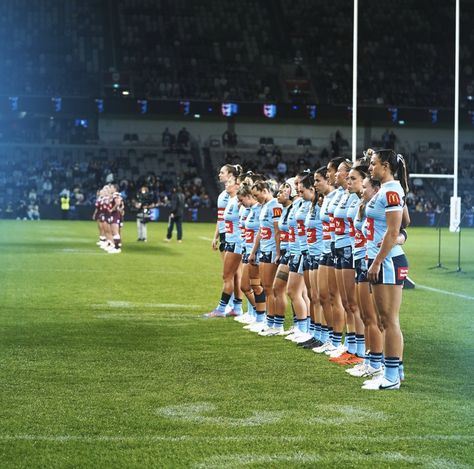 Girls Rugby Aesthetic, Rugby Girl Aesthetic, Rugby Aesthetic, Rugby Girls, Sport Vibes, Rugby Women, Womens Rugby, Board Pictures, Rugby Club