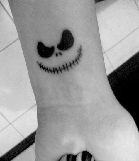 Tattoos Emo, Jack Skellington Tattoo, Tim Burton Tattoo, Jack Tattoo, Emo Tattoos, Small Matching Tattoos, Nightmare Before Christmas Tattoo, Christmas Tattoo, Movie Tattoos