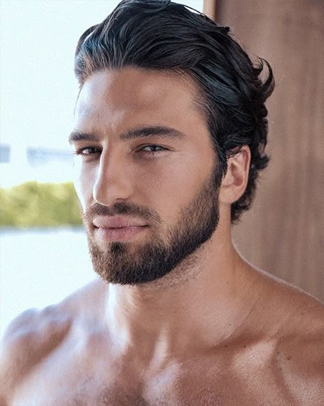 Wavy Slick Back, Diamond Face Shape Men, Unique Facial Features, Popular Mens Hairstyles, Mens Hairstyles With Beard, Men Hairstyle, Mens Hairstyles Medium, Tousled Hair, Mens Hairstyles Thick Hair