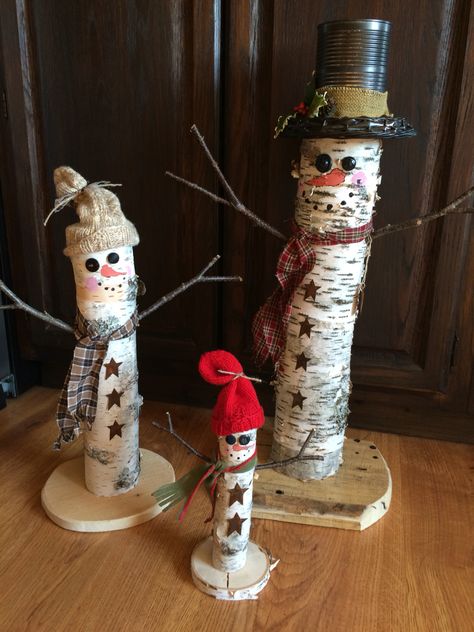 Birch Snowmen Birch Branches Christmas, Birch Holiday Decor, Things To Do With Birch Branches, Birch Christmas Decorations, Birch Branch Christmas Decor, Birch Tree Projects, What To Make With Birch Logs, Crafts With Birch Wood, Christmas Birch Logs Decorating Ideas