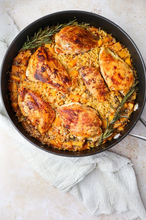 ONE PAN BUTTERNUT SQUASH & LEMON RICE BAKE (GLUTEN + DAIRY-FREE) - jenn eats goood Butternut Squash Rice, Butternut Squash Chicken, Rice Bake Recipes, Chicken Squash, Chicken Rice Bake, Rice Bake, One Pan Meal, Chicken And Butternut Squash, Baked Squash