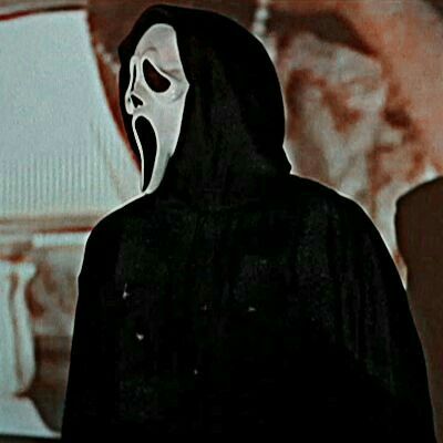 Roman Bridger, Ghostface Icons, Mtv Scream, Ghost Face Mask, Scream Cast, Scream 3, Red Aesthetic Grunge, Scream Franchise, Ghostface Scream