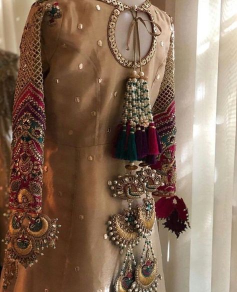 Tassels Fashion Clothing, Velvet Dress Designs, Latest Bridal Dresses, Bridal Dresses Pakistan, Pakistani Wedding Outfits, Pakistani Dresses Casual, Pakistani Fashion Party Wear, Beautiful Pakistani Dresses, Bridal Dress Fashion