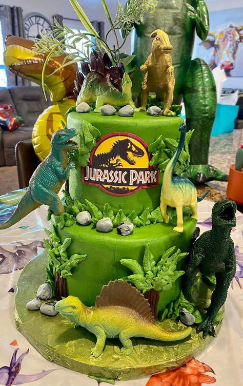 Jurassic World Cake, Jurassic Park Birthday Party, Jurassic Park Party, Birthday Party At Park, Jurassic Park Birthday, Savory Cakes, Dino Cake, Dinosaur Birthday Cakes, Park Birthday