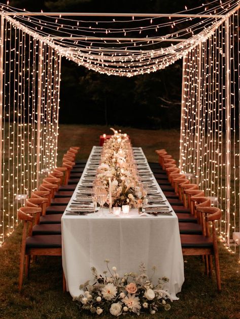 Fairy Lights Wedding Reception, Wedding Table Lighting, Wedding Decorations Ideas, Fairy Lights Wedding, Wedding Reception Lighting, Fairy Lights Decor, Backyard Reception, Lights Wedding Decor, Outdoor Fairy Lights