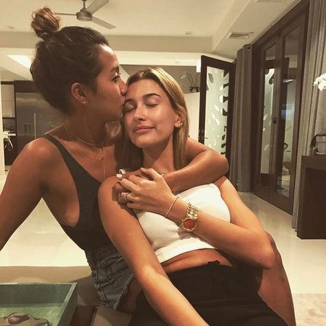 Twitter Best Friend Fashion, Haily Baldwin, Celebrity Face Claims, Hailey Baldwin News, Haley Baldwin, Missing Girl, Bieber Hailey, Stephen Baldwin, Hailey Baldwin Style