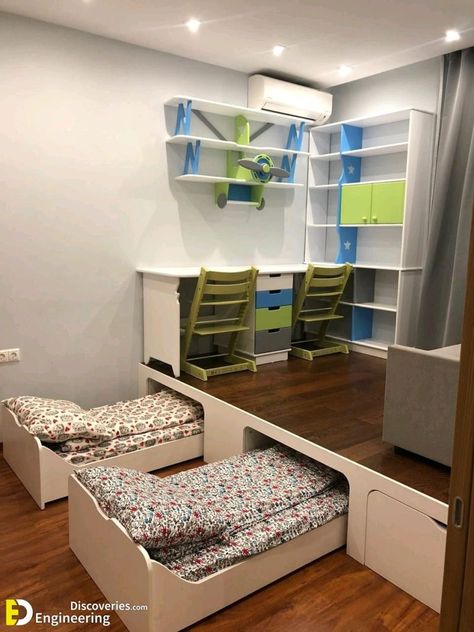 Stunning Bedroom Divider Ideas You Need to See! Small Room For 2 Sisters, Two Kids Bedroom Design, Two Kids Bedroom, Bedroom Divider Ideas, Design Small Room, Bedroom Divider, Small Kids Bedroom, Divider Ideas, Kids Shared Bedroom