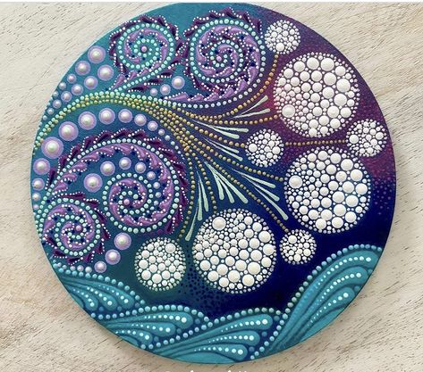 Seaside Crafts, Dotting Art, Mandala Ideas, Mandala Painted Rocks, Mandala Rock Art, Stone Art Painting, Mandala Art Therapy, Mandala Design Pattern, Mandala Art Lesson