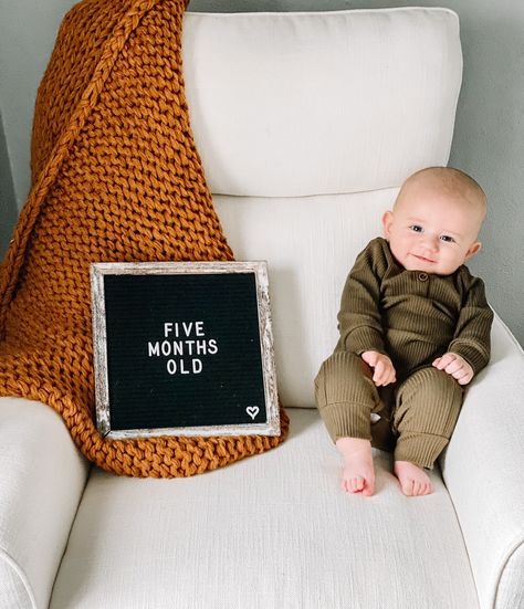 #5monthold #babyboy #letterboard #babypicideas #boymom 5 Month Old Letterboard Ideas, 5 Month Old Photoshoot Ideas, 5 Month Baby Photoshoot Ideas, 5 Months Baby Photoshoot Ideas Boy, 5 Month Old Baby Pictures, 5 Months Baby Photoshoot Ideas, Infant Photos, 5 Month Baby, Baby Photoshoot Ideas