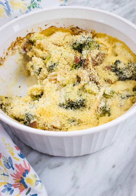 Broccoli Cauliflower Cheese Casserole, Keto Broccoli Casserole, Broccoli Cauliflower Cheese, Turkey Keto Recipes, Cauliflower Cheese Casserole, Casseroles Keto, Broccoli Casseroles, Turkey Broccoli, Turkey Casserole Recipes Leftover