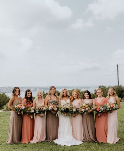 Outdoor August Wedding Colors, Peach And Terracotta Bridesmaid Dresses, Taupe And Peach Wedding, Taupe Terracotta Wedding, Terracotta And Blush Bridesmaid Dresses, Terracotta And Taupe Wedding, Summer Terracotta Wedding, Blush And Terracotta Wedding, Terracotta And Blush Wedding