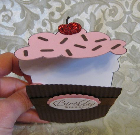 cupcake treat card - Cards and Paper Crafts at Splitcoaststampers Cupcake Cards, Large Cupcake, Cupcake Card, Happy Birthday Husband, Happy Birthday Friend, Parent Involvement, Birthday Crafts, Cake Card, Cricut Cards