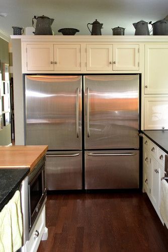 Love how the two fridges look like one commercial fridge. Traditional Kitchen Design Ideas, Double Fridge, Commercial Fridge, Refrigerator Ideas, Traditional Kitchen Design, Smitten Kitchen, Kitchen Stove, Kitchen Design Ideas, Kitchen Redo