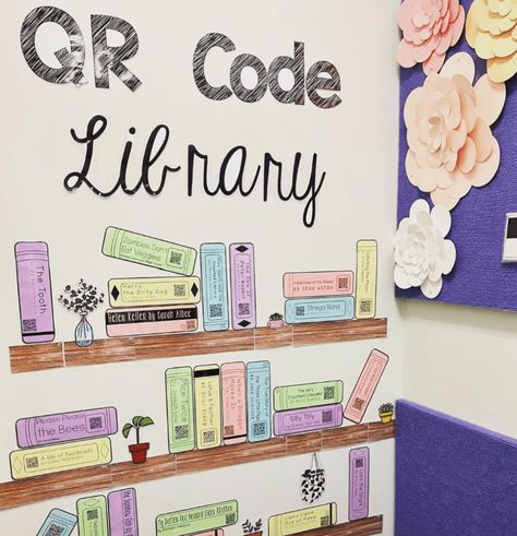 12 Amazing Ways to Use QR Codes in the Classroom Tech Classroom Decor, Classroom Decor 5th Grade, Door Display Classroom, Teachers Office Ideas, Dismissal Routine, Classroom Library Decor, Qr Codes In The Classroom, Qr Code Activities, Reading Display