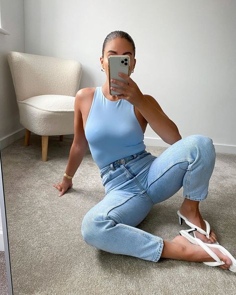 Lauren Bakewell on Instagram: “The famous Zara bodysuit in blue” Zara Bodysuit Outfit, Halter Bodysuit Outfit, Bodysuit With Skirt, Bape Outfits, Look Zara, Bodysuit Outfit, Basic Bodysuit, Zara Bodysuit, Body Outfit